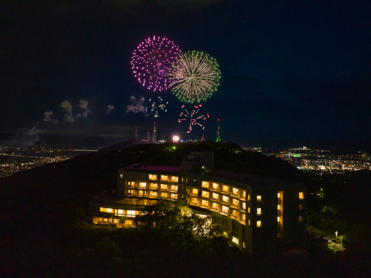 眉山山頂の花火大会